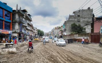 आइतबारदेखि बौद्ध सडकखण्ड कालोपत्र हुने